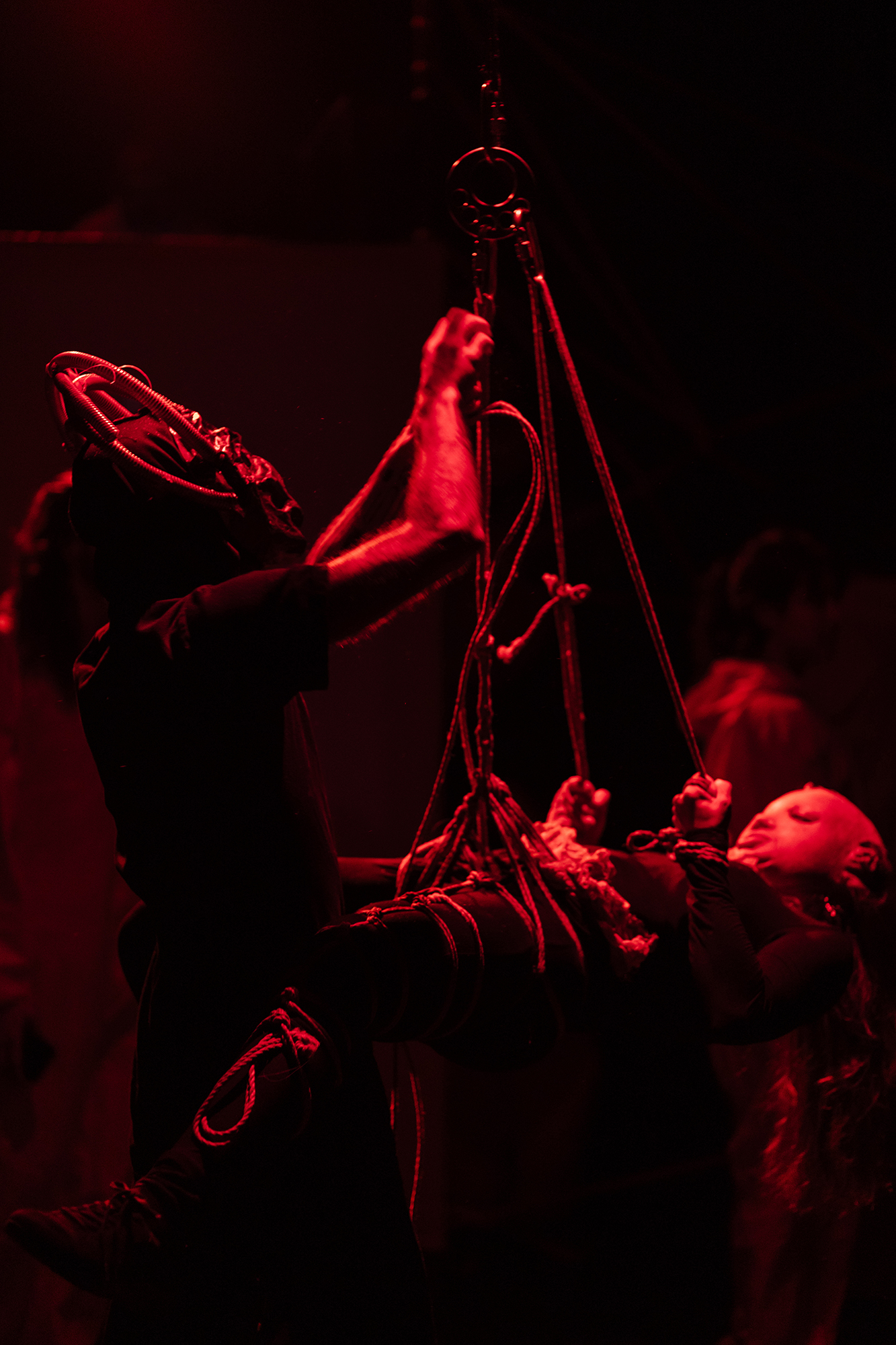 Teias Desconexas Stage performance — shibari stage performance by MAVRA (Luiza Jesus do Prado), photo 12