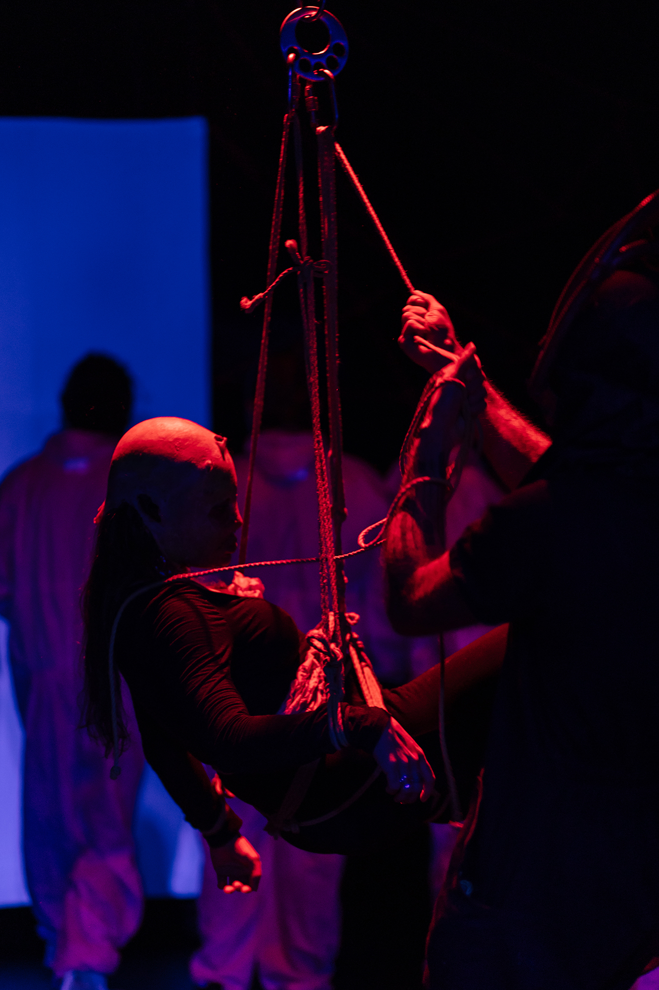 Teias Desconexas Stage performance — shibari stage performance by MAVRA (Luiza Jesus do Prado), photo 3