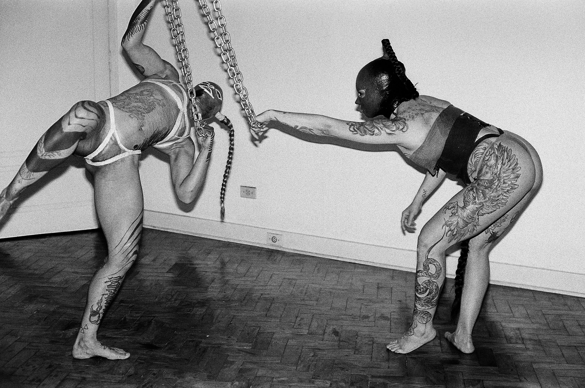 Profano with Abitante — butoh performance by MAVRA (Luiza Jesus do Prado), photo 2