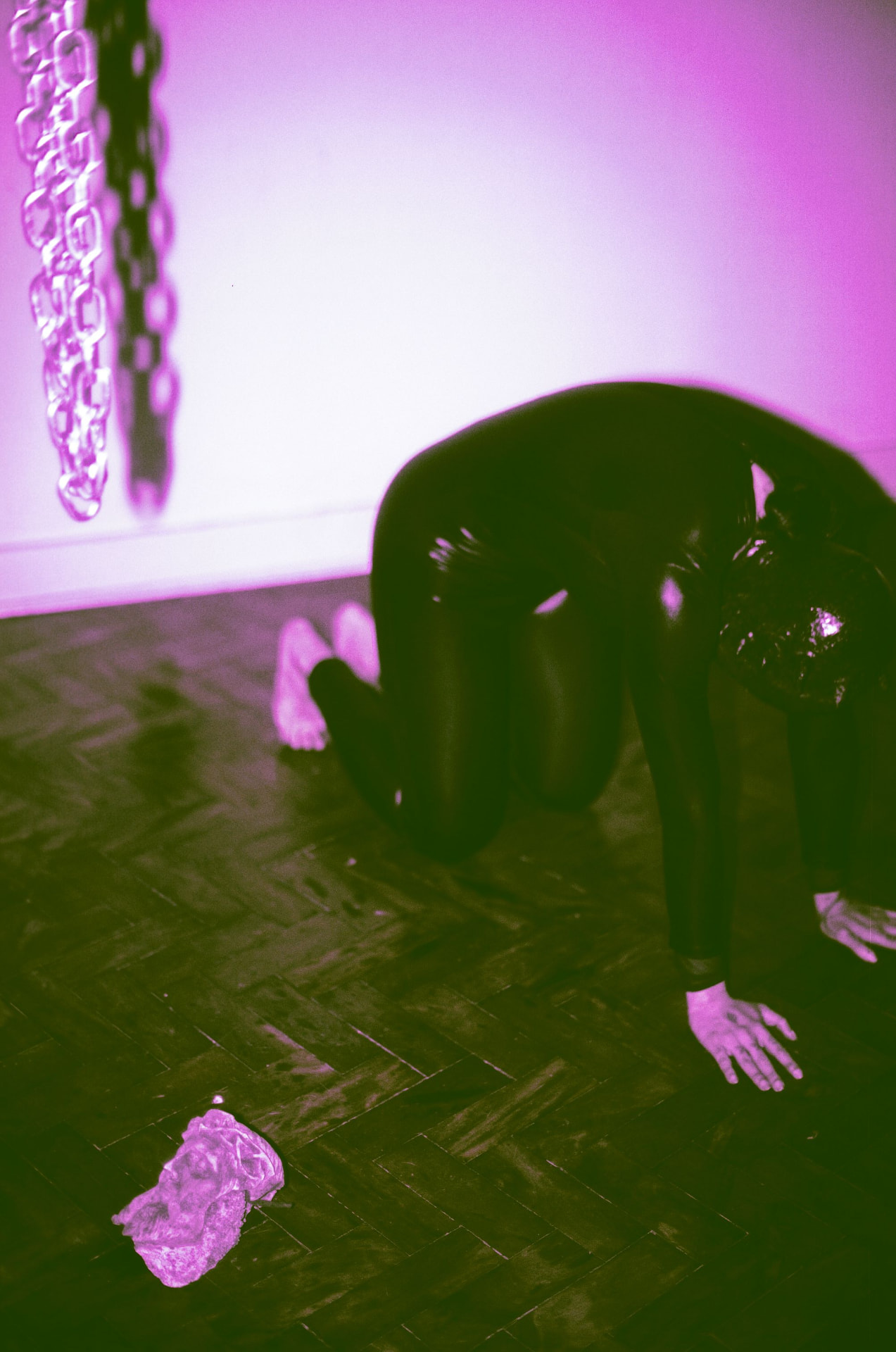 Sagrado Profano 2 with Abitante — butoh performance by MAVRA (Luiza Jesus do Prado), photo 2